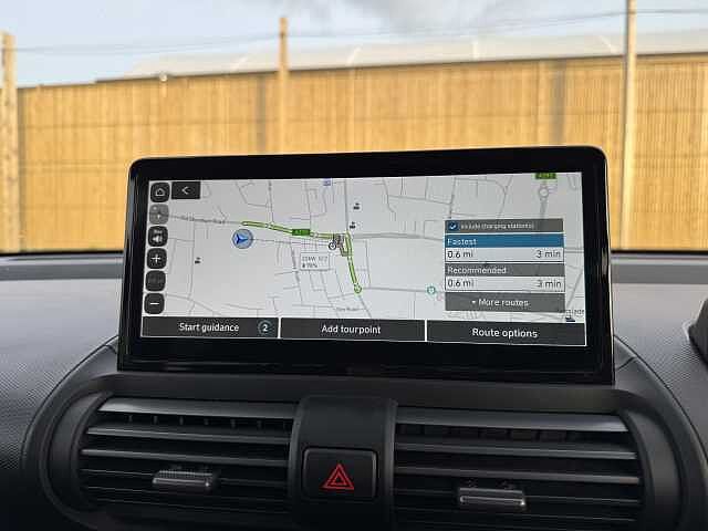 Hyundai INSTER 85kW 02 49kWh 5dr Auto Black