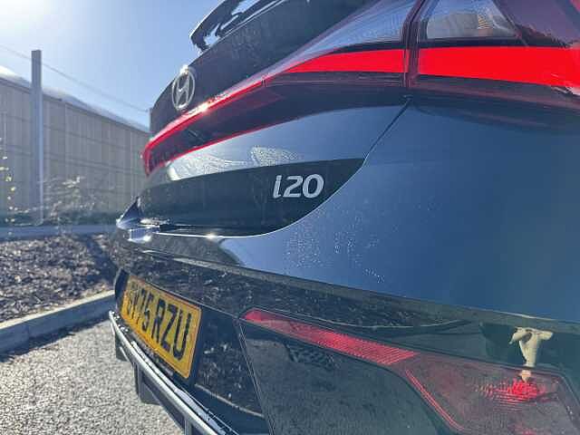 Hyundai i20 1.0T GDi 90 Black Line 5dr DCT