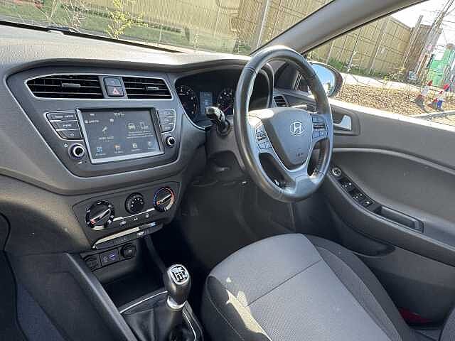 Hyundai i20 1.2 MPi SE 5dr