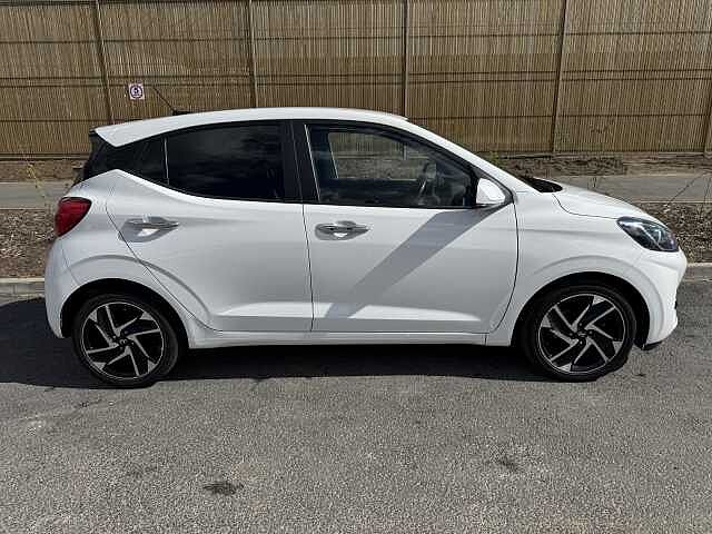 Hyundai i10 1.2 MPi Premium 5dr Auto