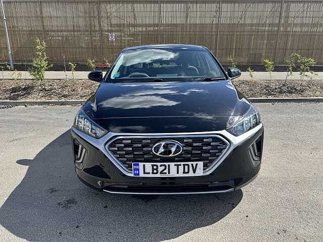Hyundai IONIQ 1.6 GDi Hybrid Premium 5dr DCT Black