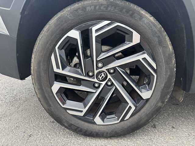 Hyundai TUCSON 1.6T Hybrid Ultimate 5dr Auto Silver