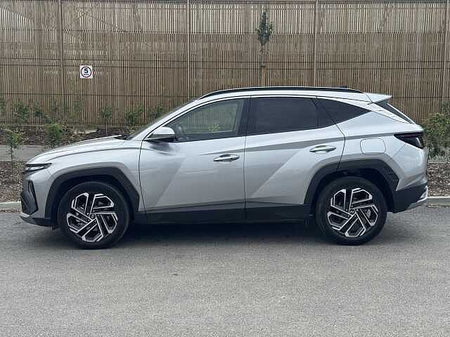 Hyundai TUCSON 1.6T Hybrid Ultimate 5dr Auto Silver